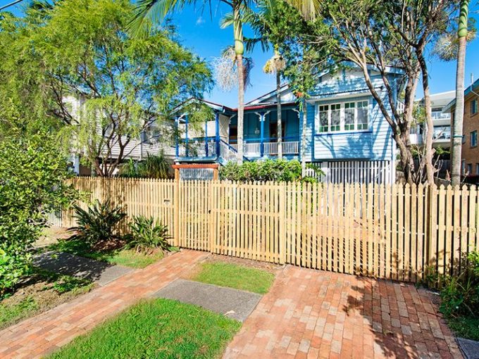 37 Robinson Street, Coorparoo